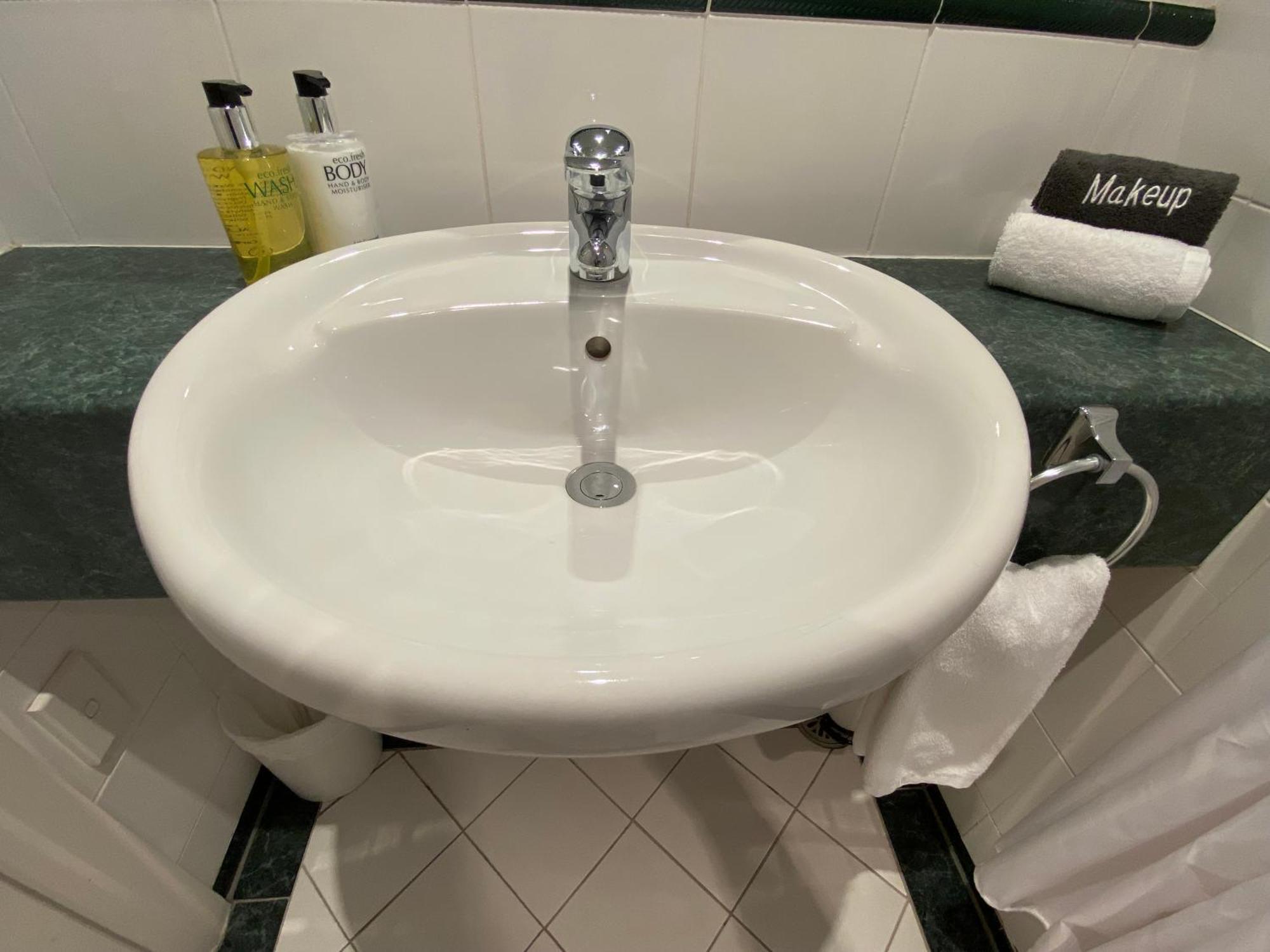 On York Motel 4*